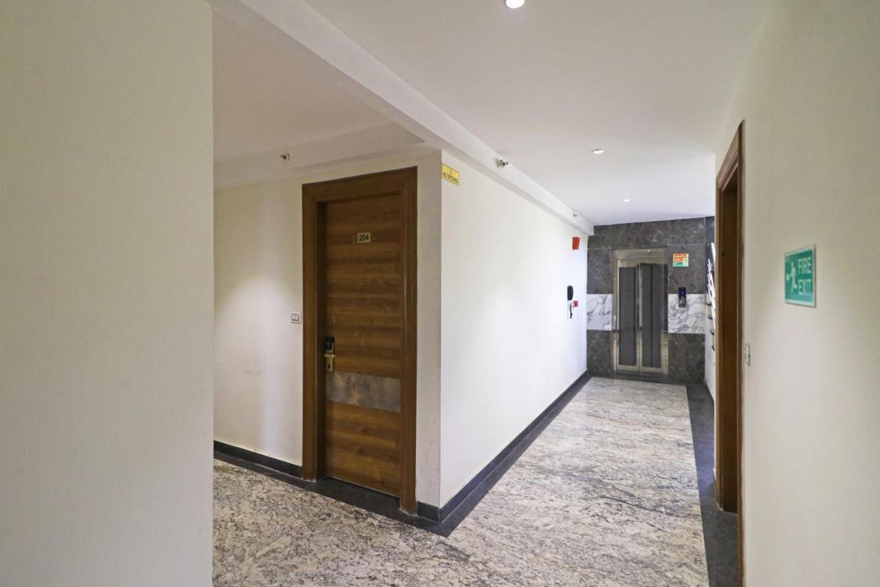 The Ivy Grand Hotel In City Centre With Free Secured Parking Nova Deli Exterior foto